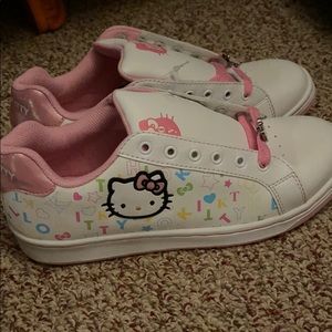 Hello kitty shoes